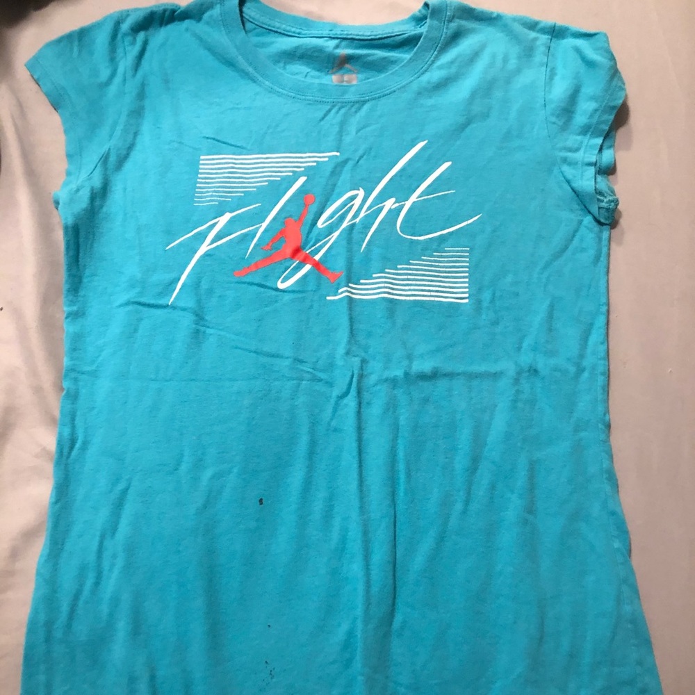 Tee shirt